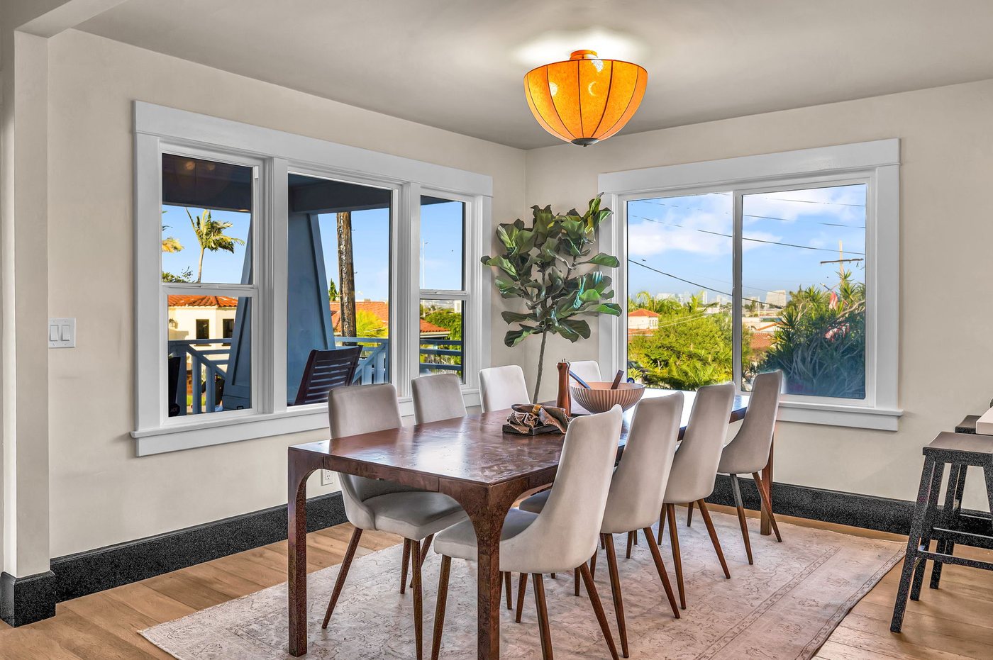 3235 Fenelon St. — dining room