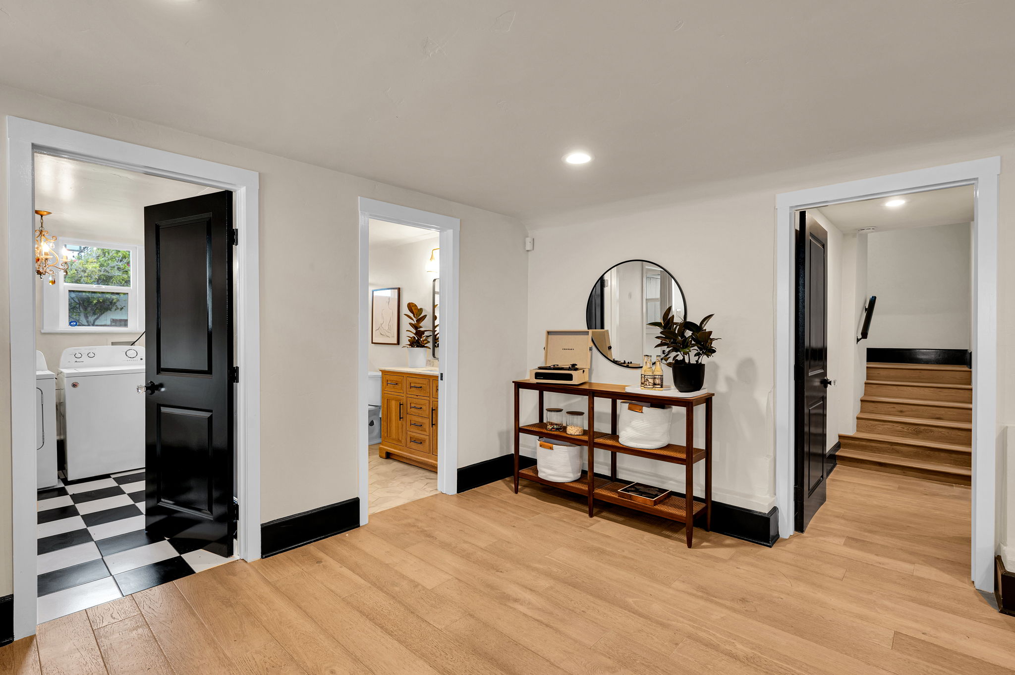 3235 Fenelon St. — The connective tissue.