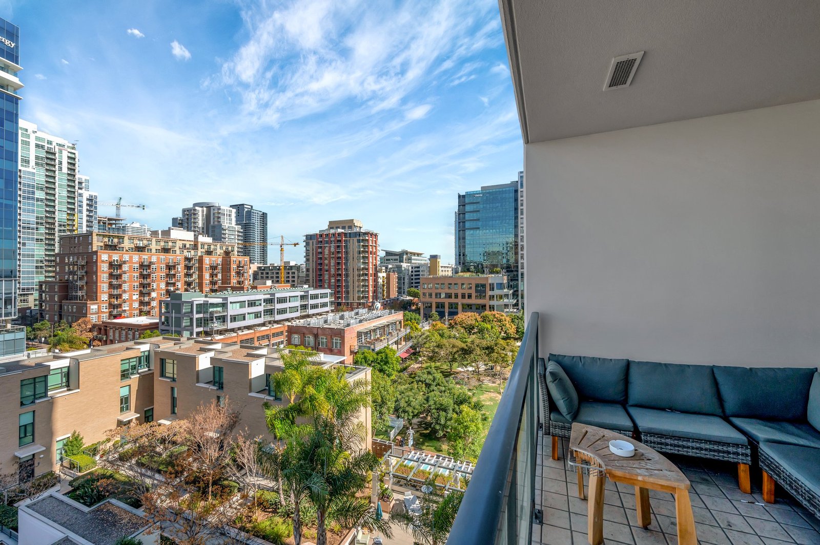 balcony with outdoor seating
