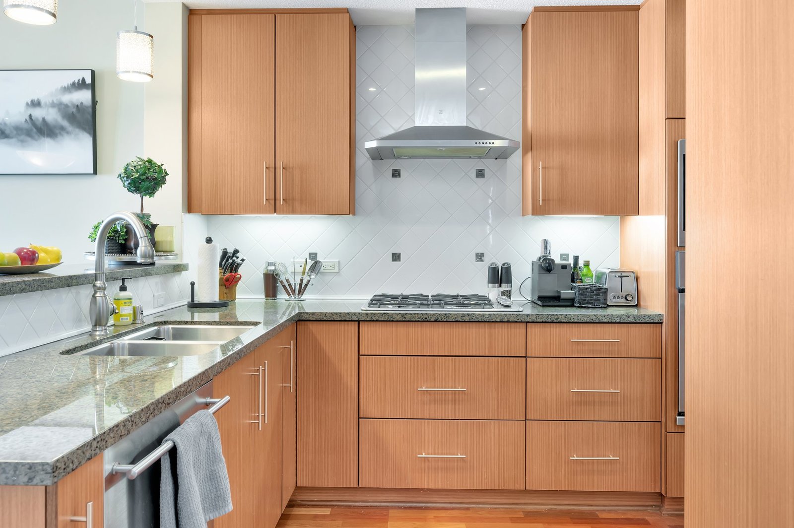 kitchen island, second angle