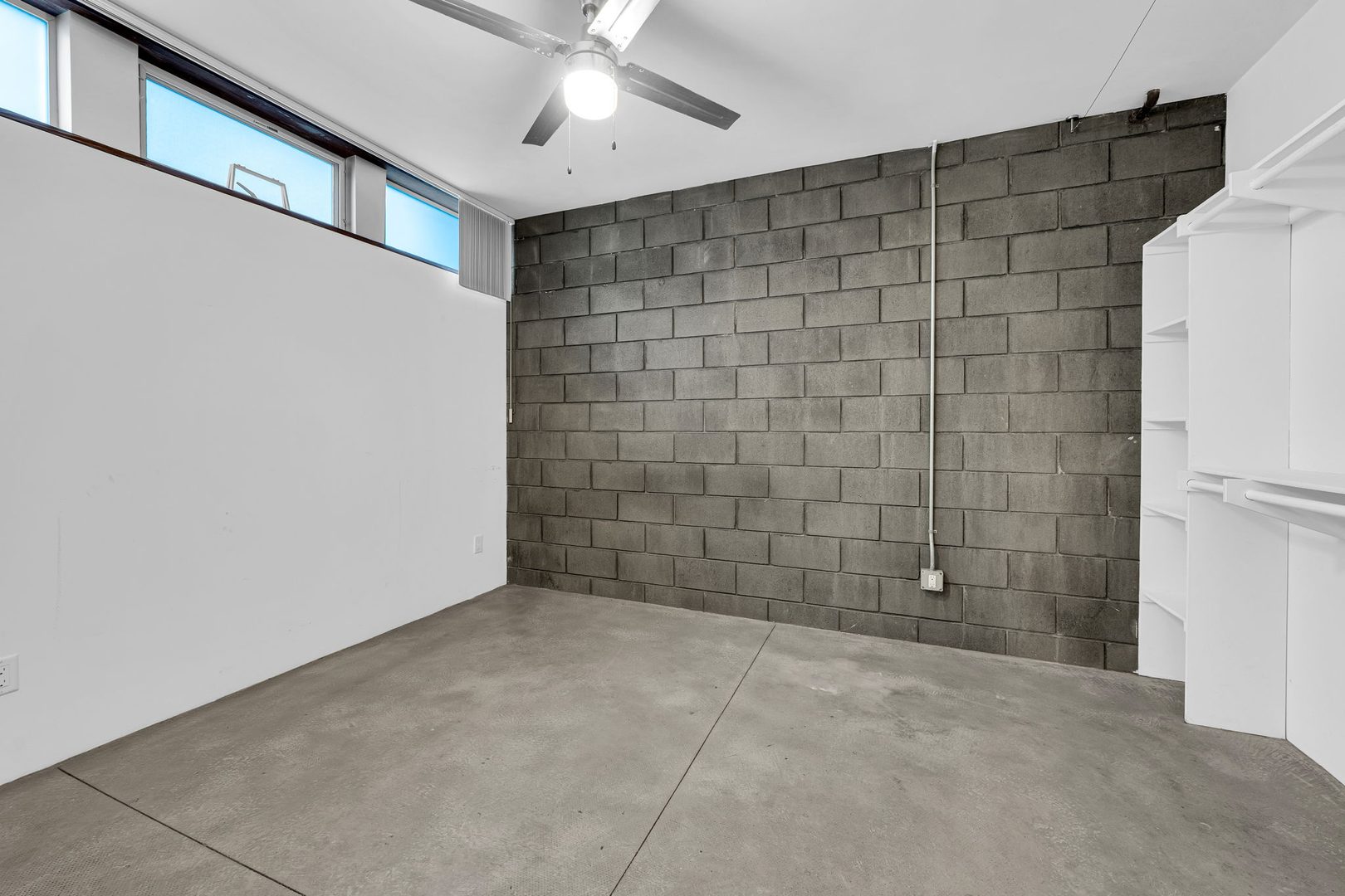 The Casita, Unit 303 &mdash; second bedroom