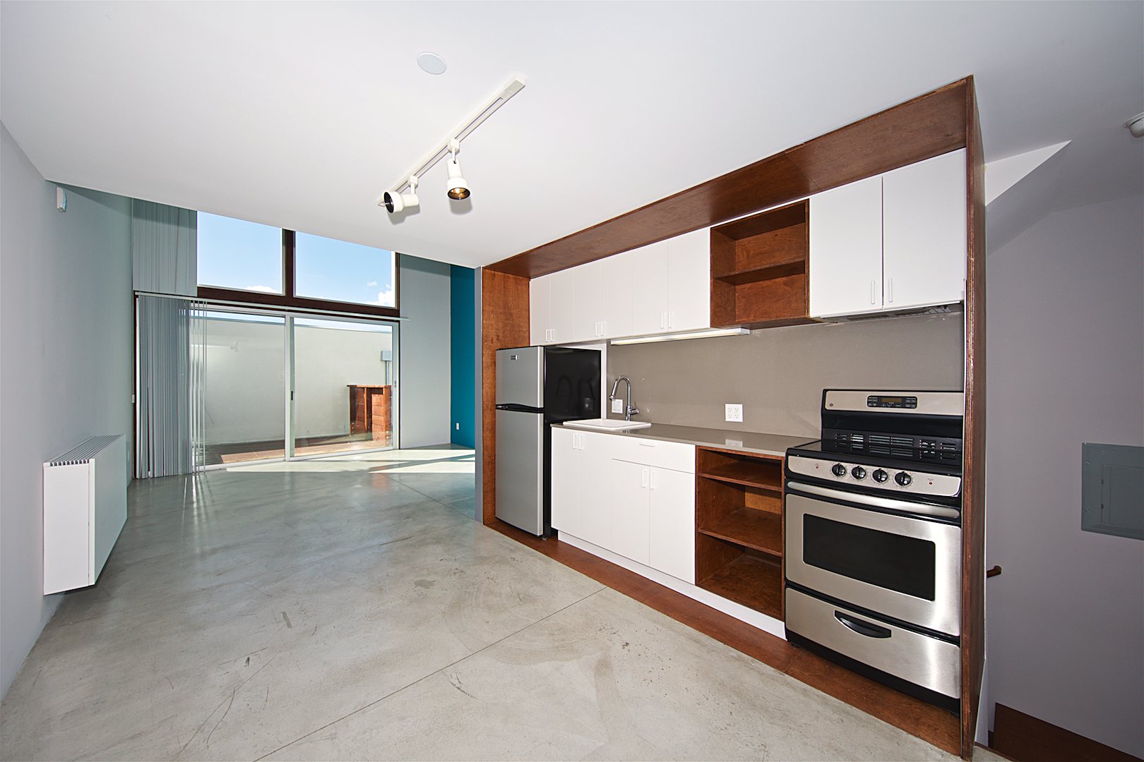 1941 Columbia St., #404 — kitchen