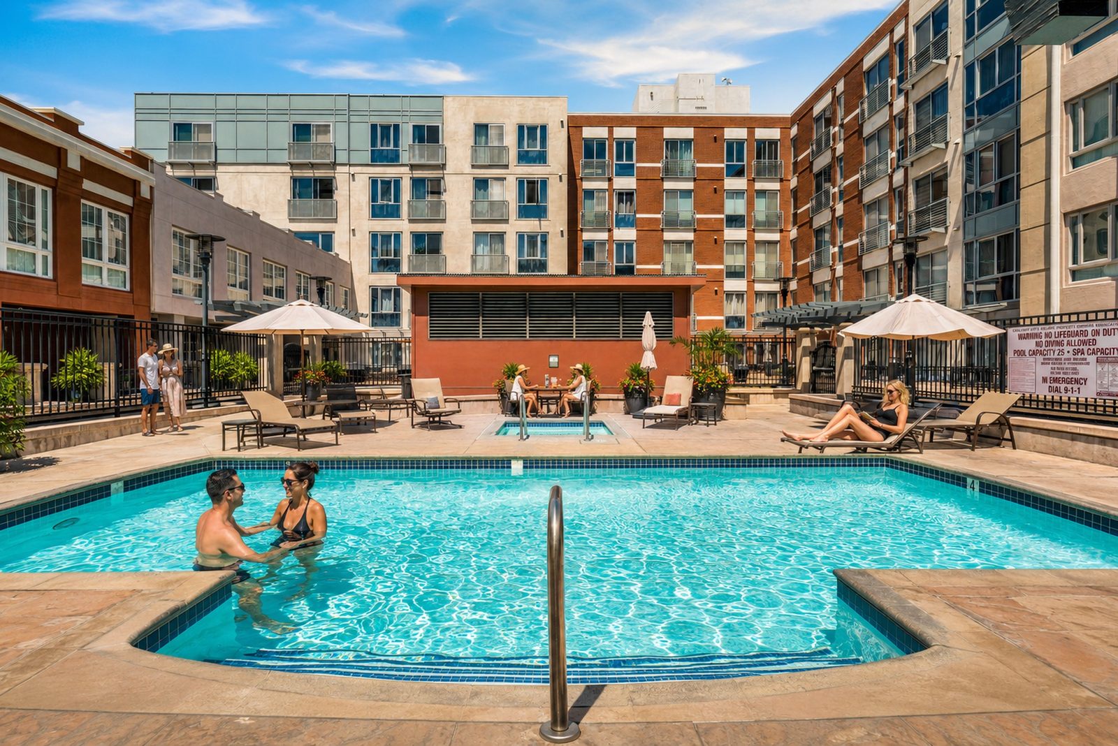 445 Island Ave. — building pool and spa