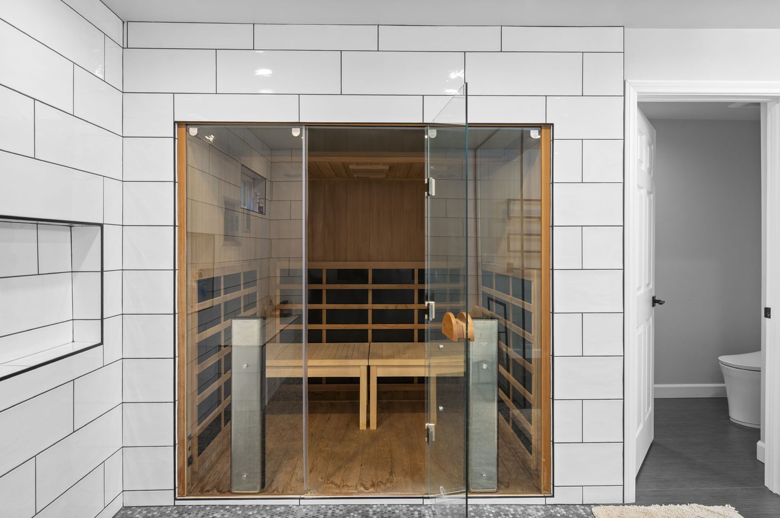 6206 Caminito Plata — in-home infrared sauna