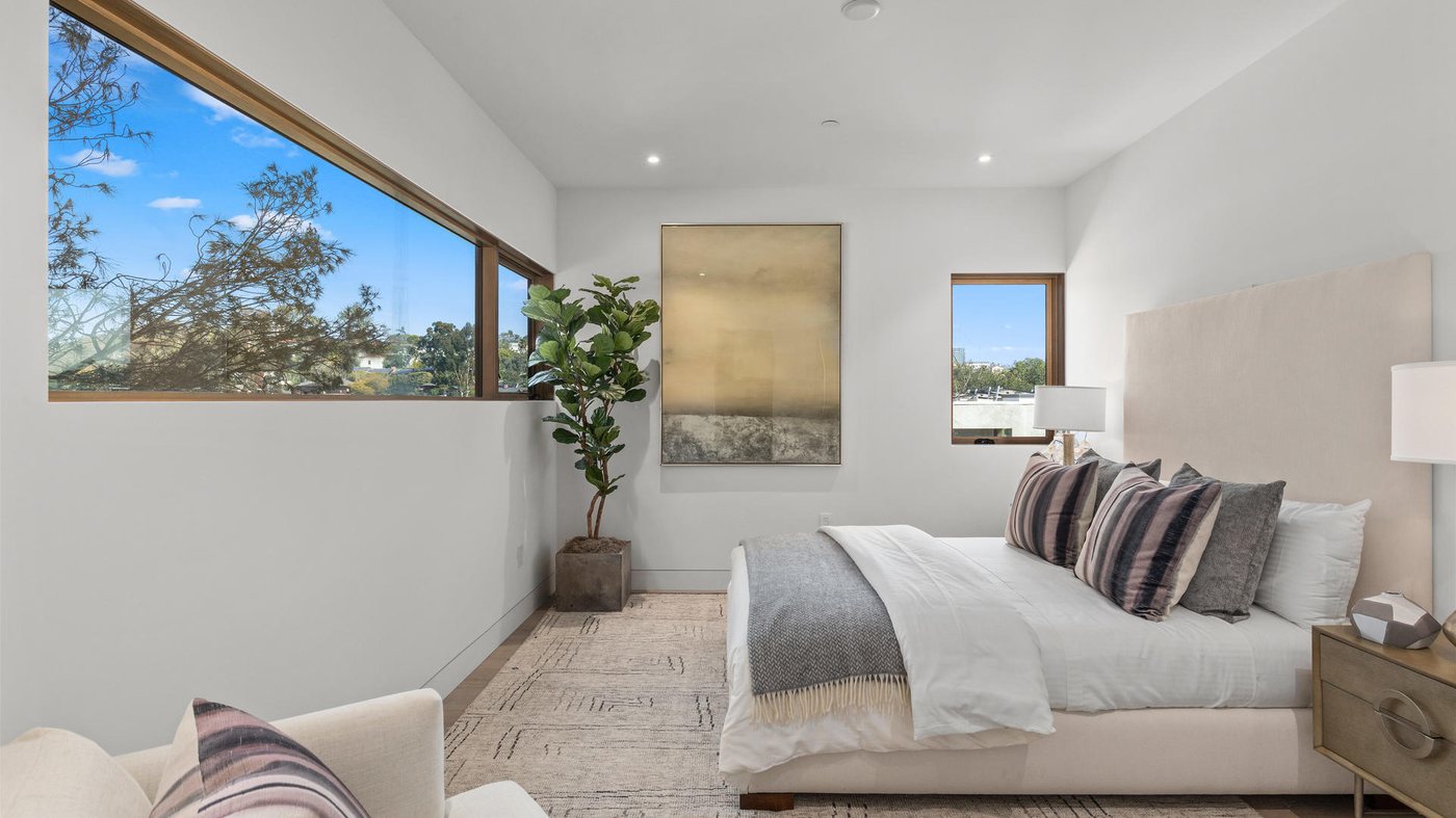 3115 Goldfinch St, San Diego, CA 92103