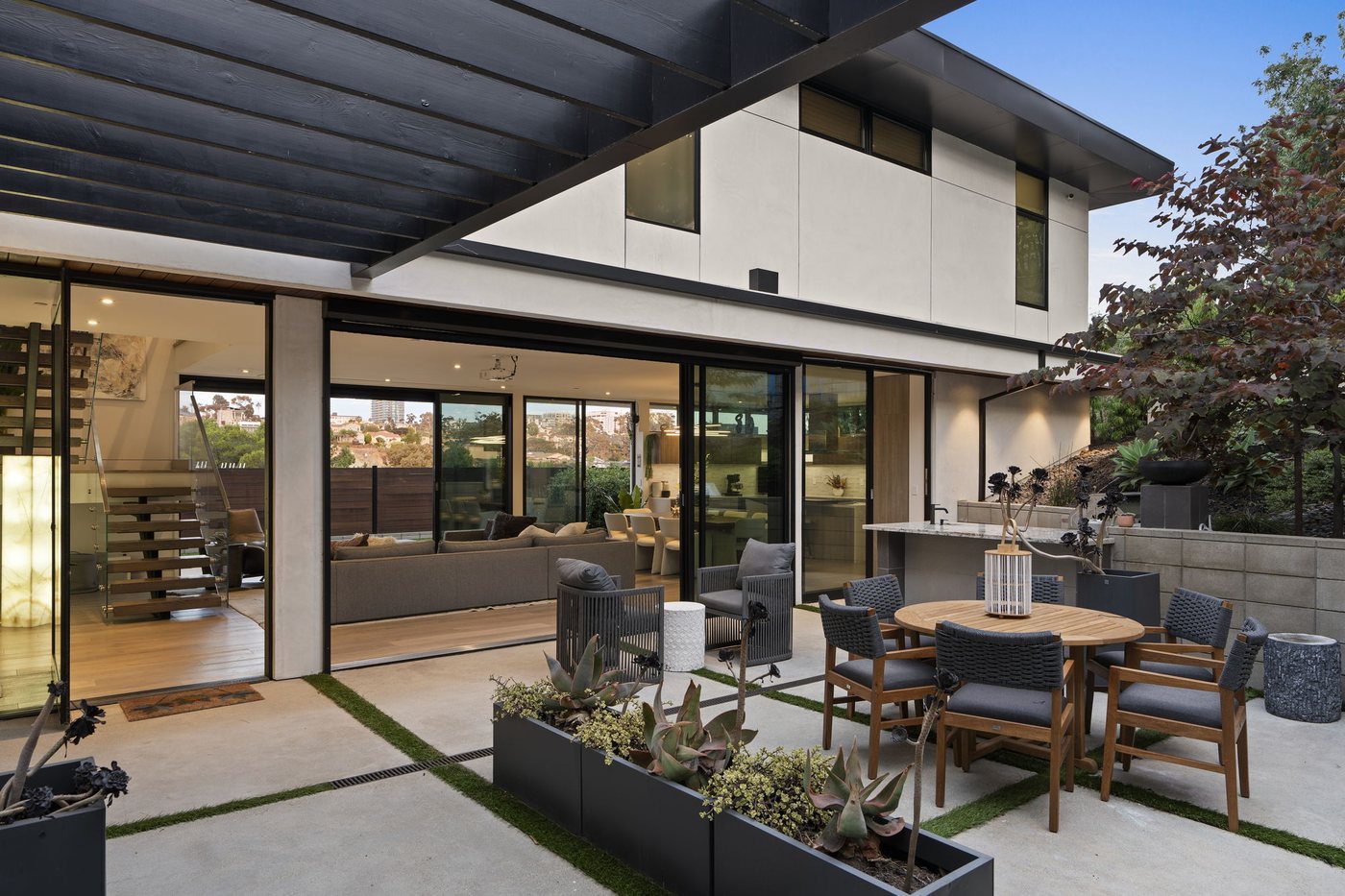 3115 Goldfinch St, San Diego, CA 92103