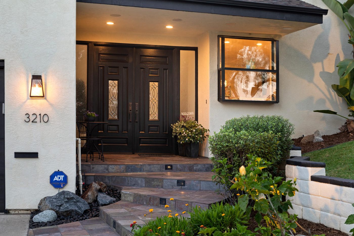 3210 Goldfinch Street, San Diego, CA 92103