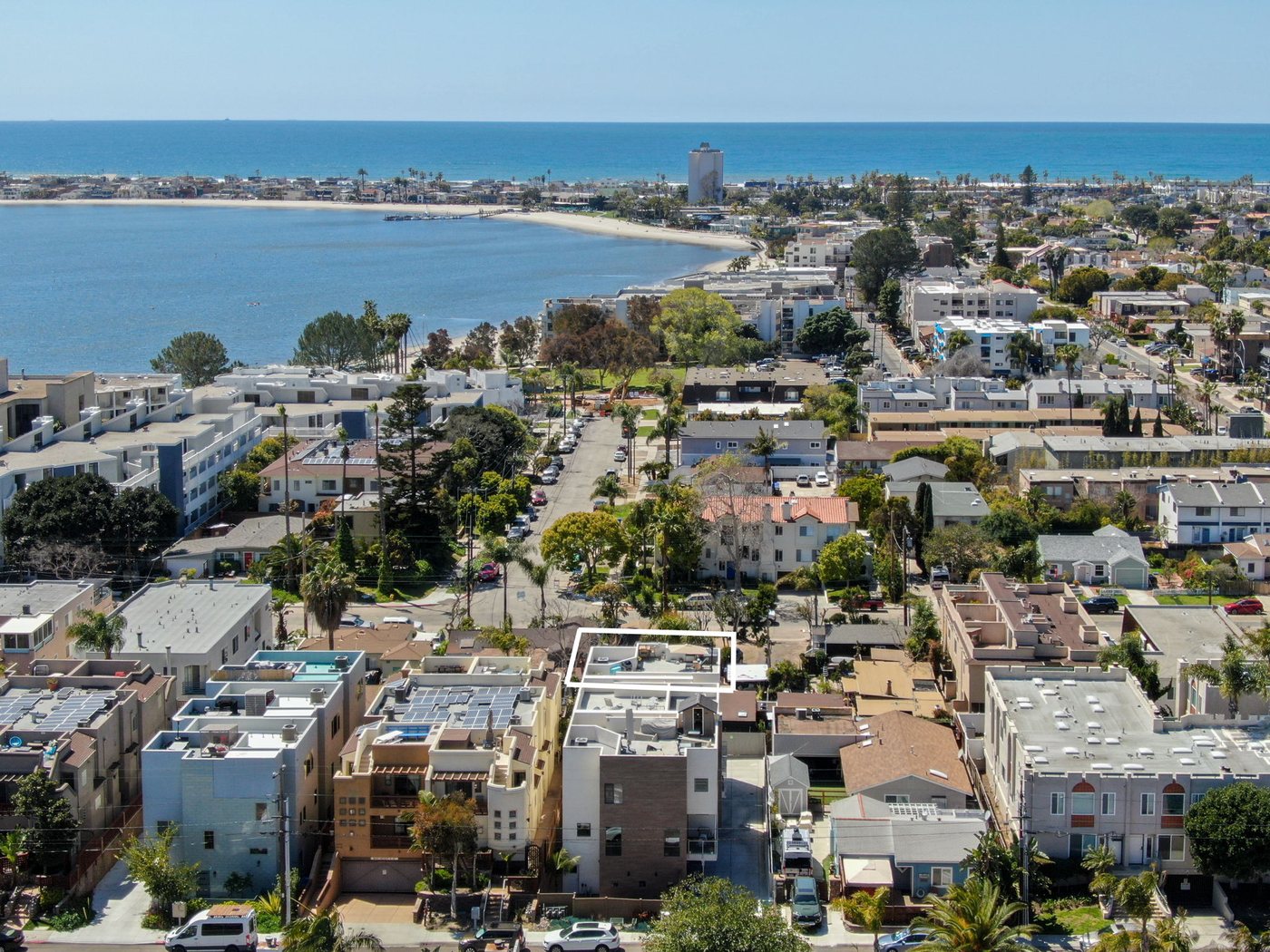4052 Riviera Dr, San Diego, CA 92109